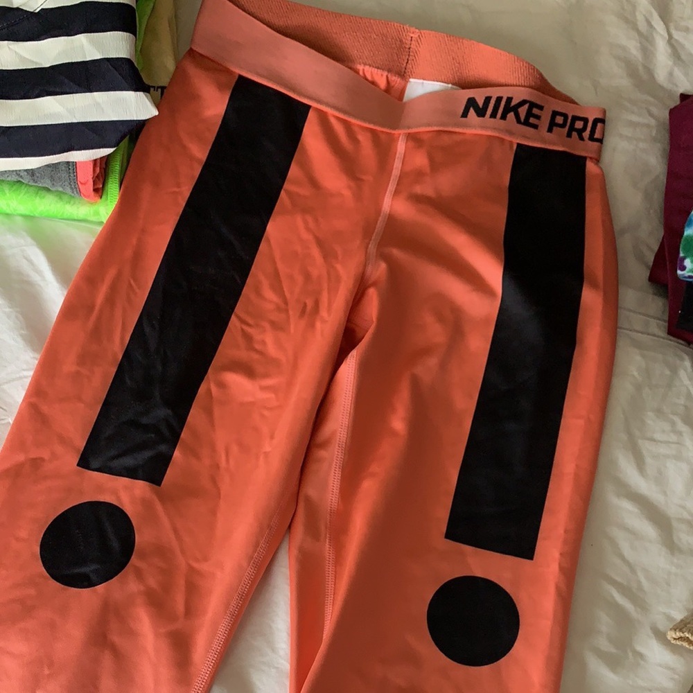 Nike Pro | Pink Capri